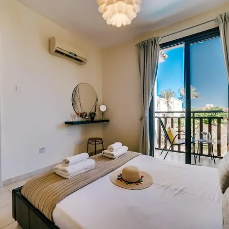 Elisa Villa Paralimni