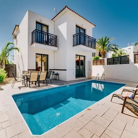 Elisa Villa Paralimni